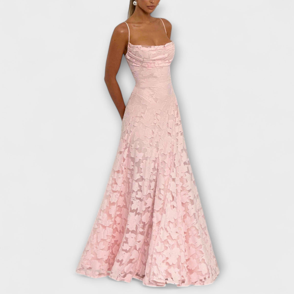 Kairi - Robe Longue Blanche en Dentelle Fleurie