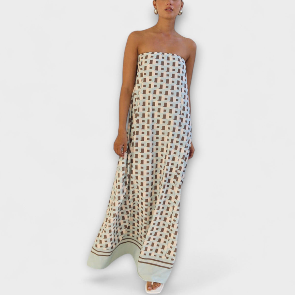 Hasel - Robe Longue Beige Épaules Dénudées à Pois