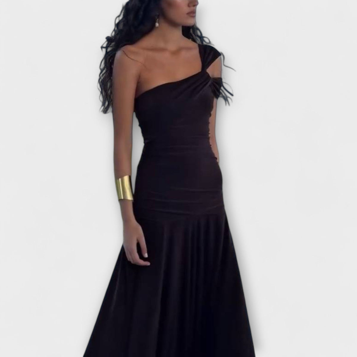 Margot - Robe Longue Noire Épaules Dénudées