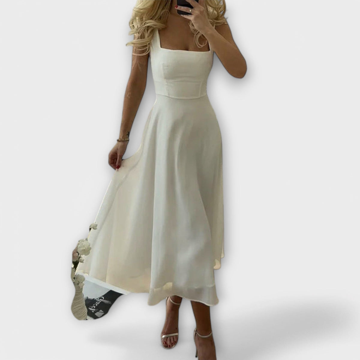 Robe Élégante Crème Sans Manches
