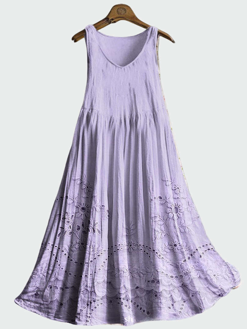 Robe Blanche en Broderie Anglaise