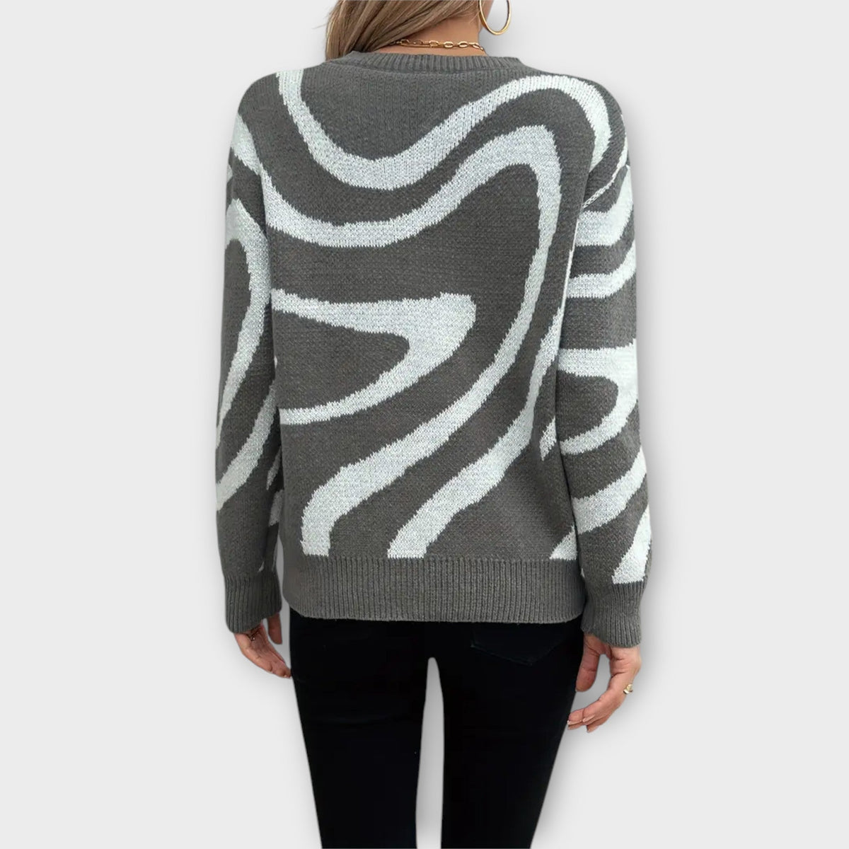 Larissa - Pull Douillet Gris et Blanc à Motif Zèbre