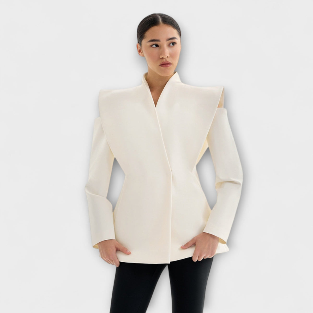 Valeria - Blazer Sculptural Crème