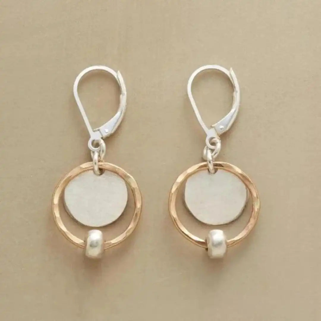 Ohrringe mit Ring und Perle in Gold und Silber