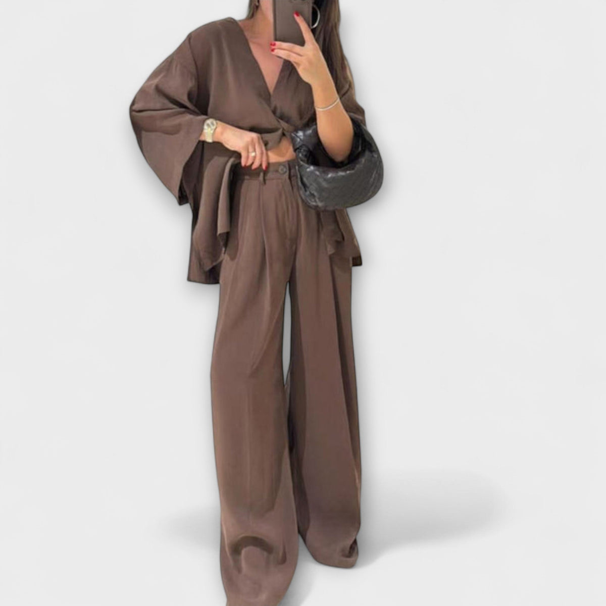 Jacqueline - Ensemble Marron avec Haut Col V et Pantalon