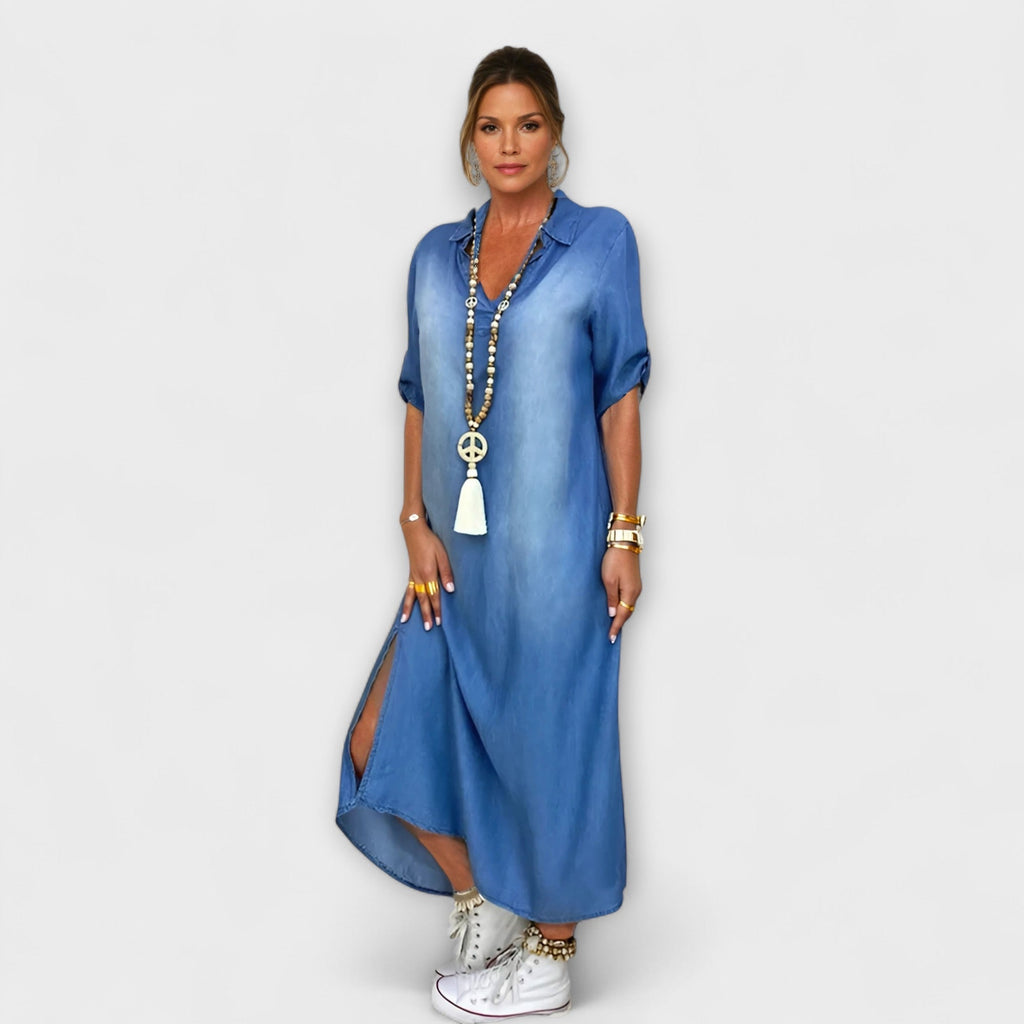 Lea - Robe Longue Effet Denim Bleue à Fente Latérale