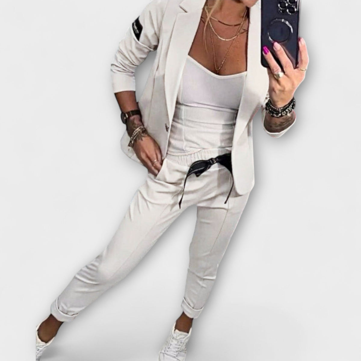 Malou - Ensemble Beige avec Haut, Blazer et Pantalon