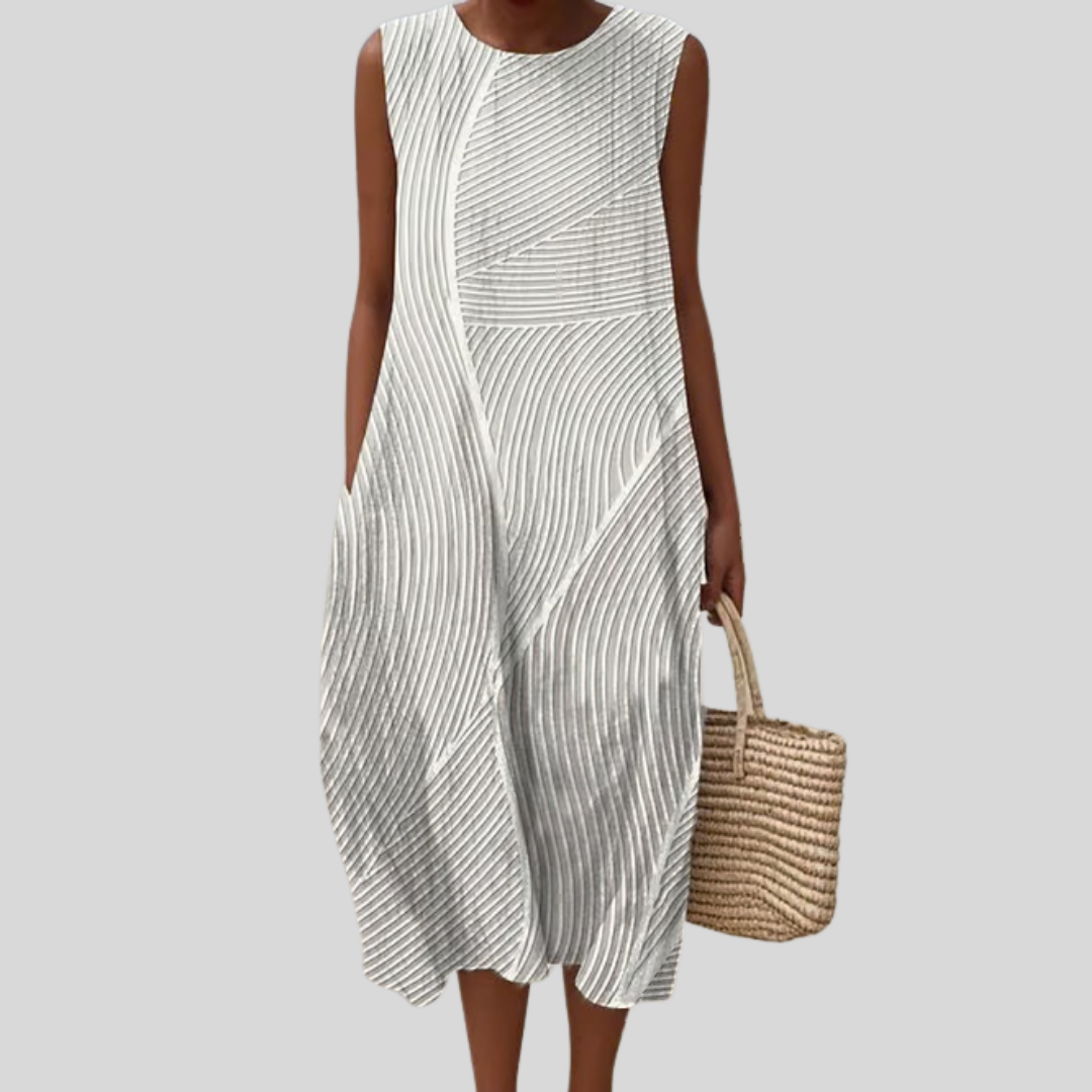 Robe Blanche à Rayures Diagonales