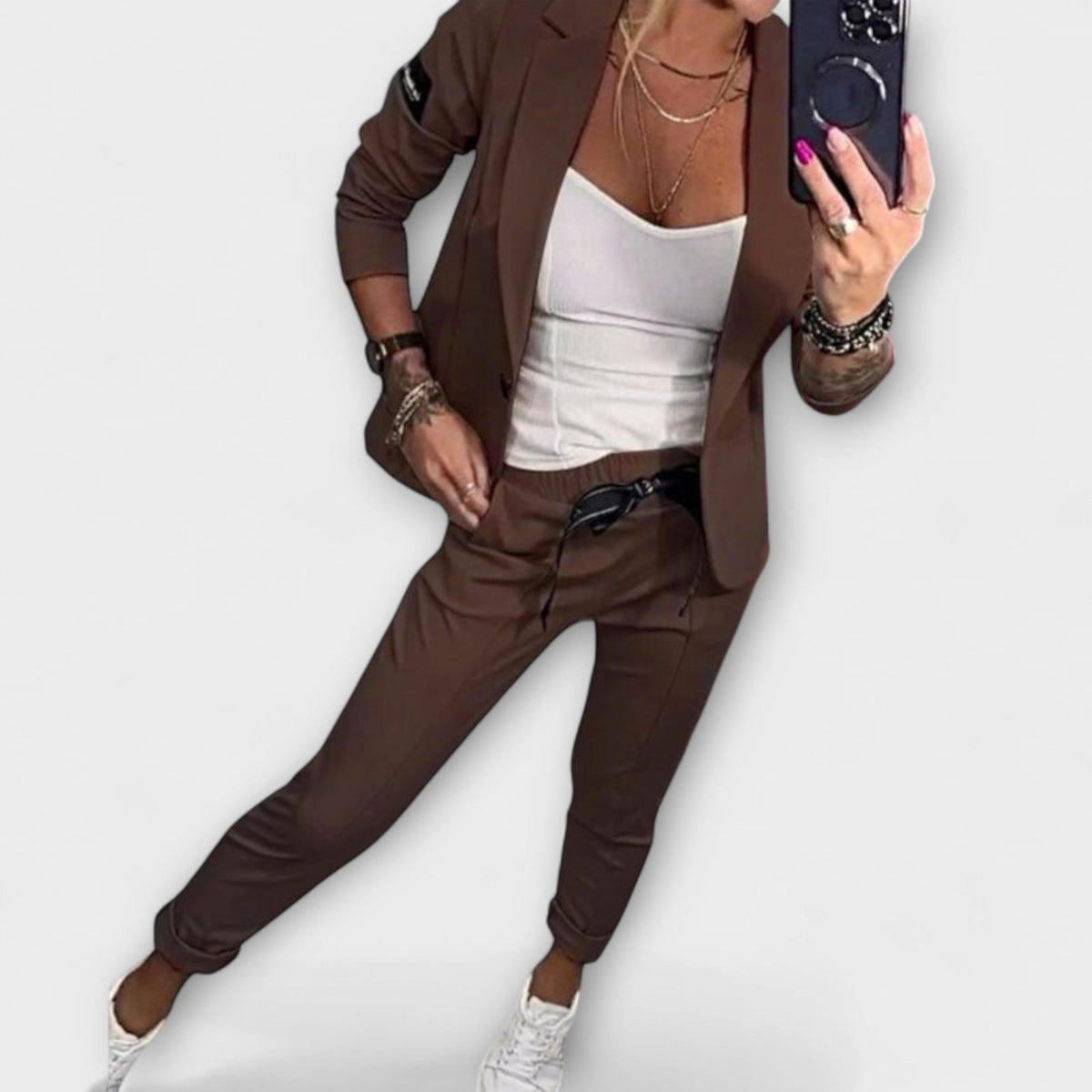 Malou - Ensemble Beige avec Haut, Blazer et Pantalon