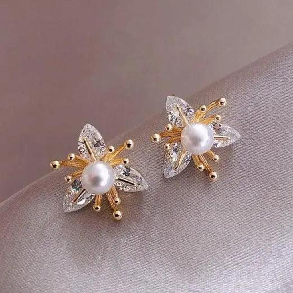 Boucles d’oreilles fleurs à cristaux et perles