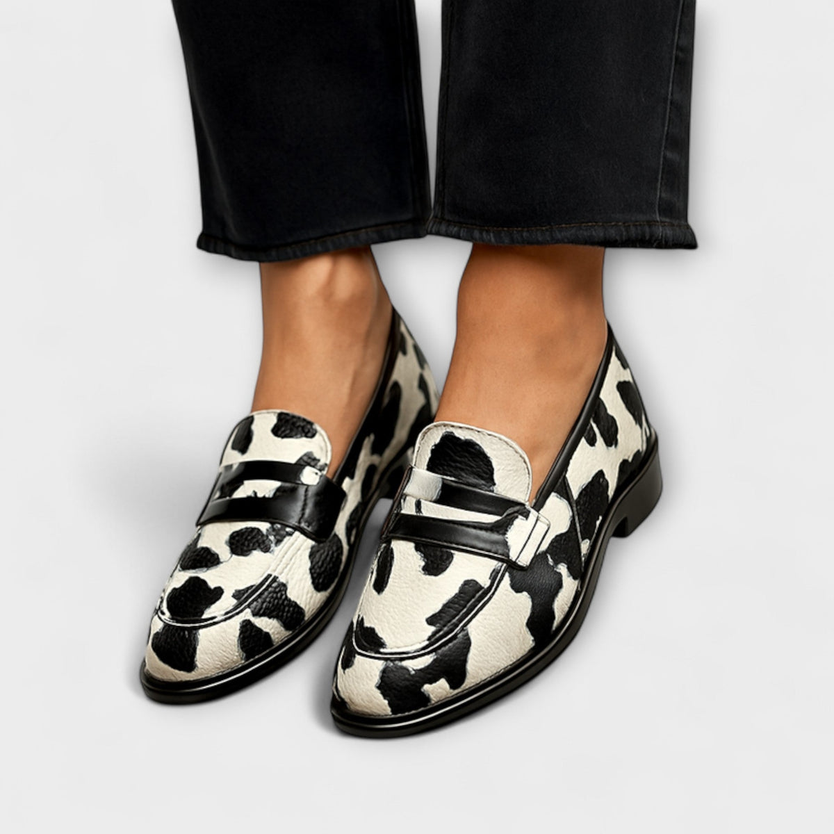 Walburga - Mocassins Motif Vache