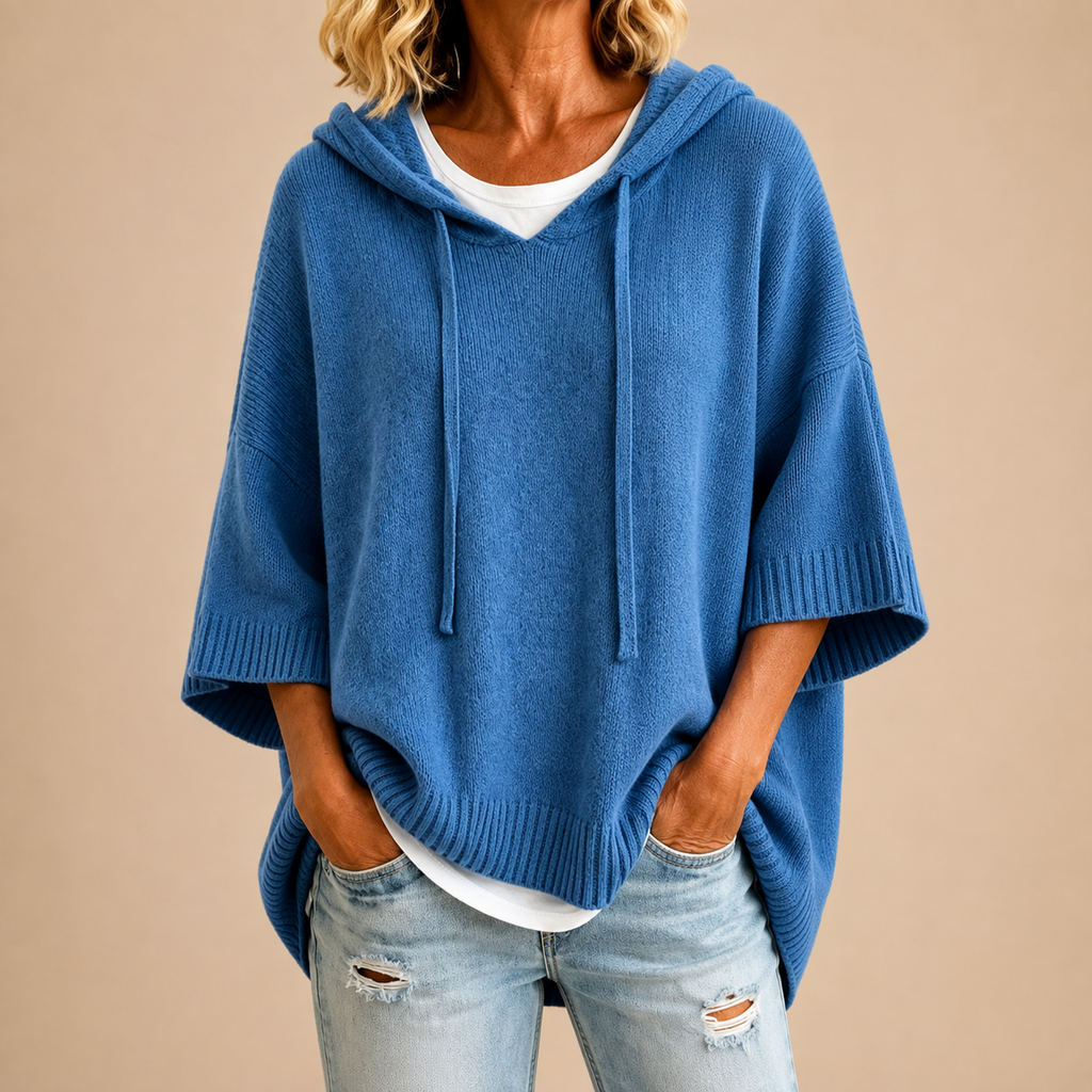 Poncho en maille à capuche bleu