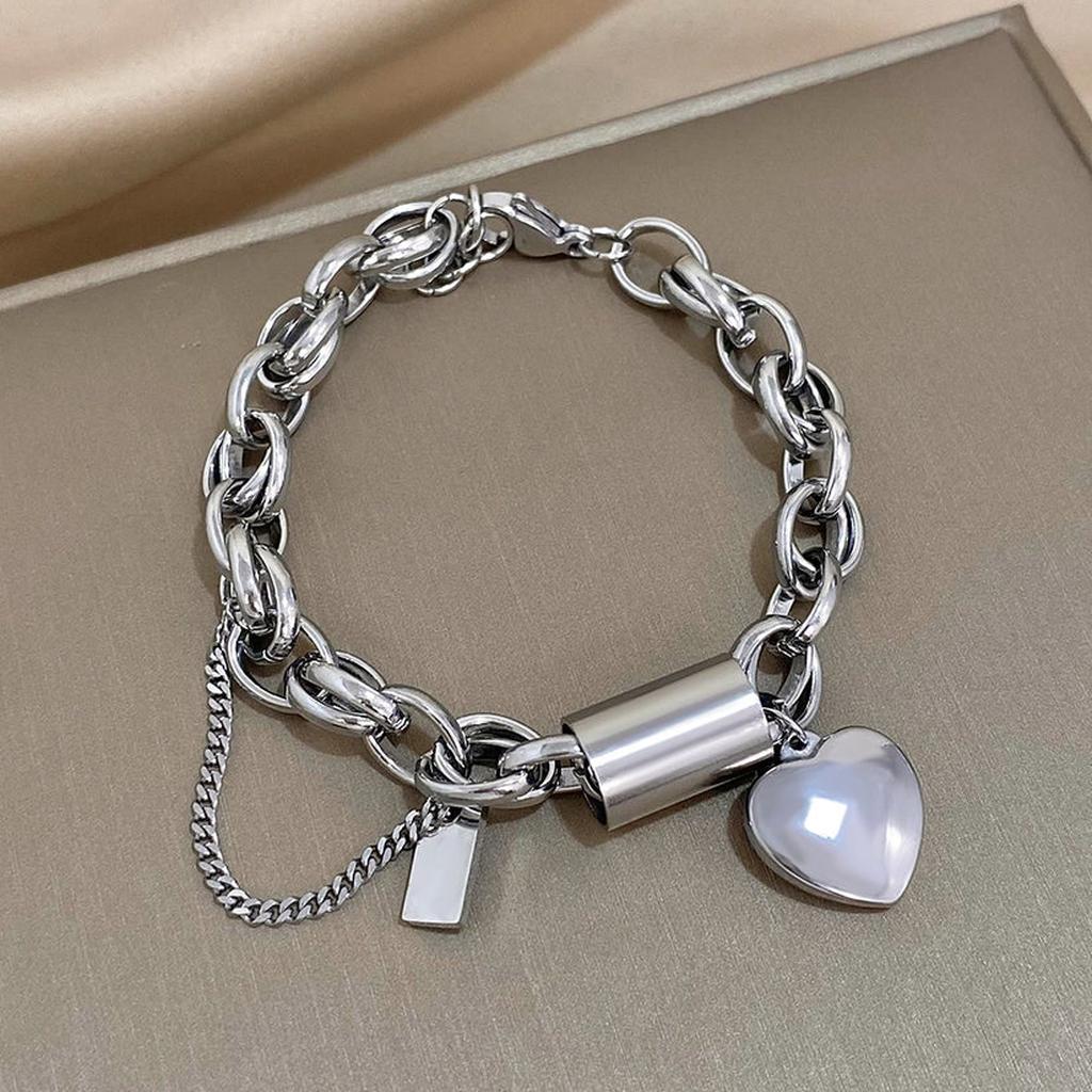 Bracelet manchette large doré