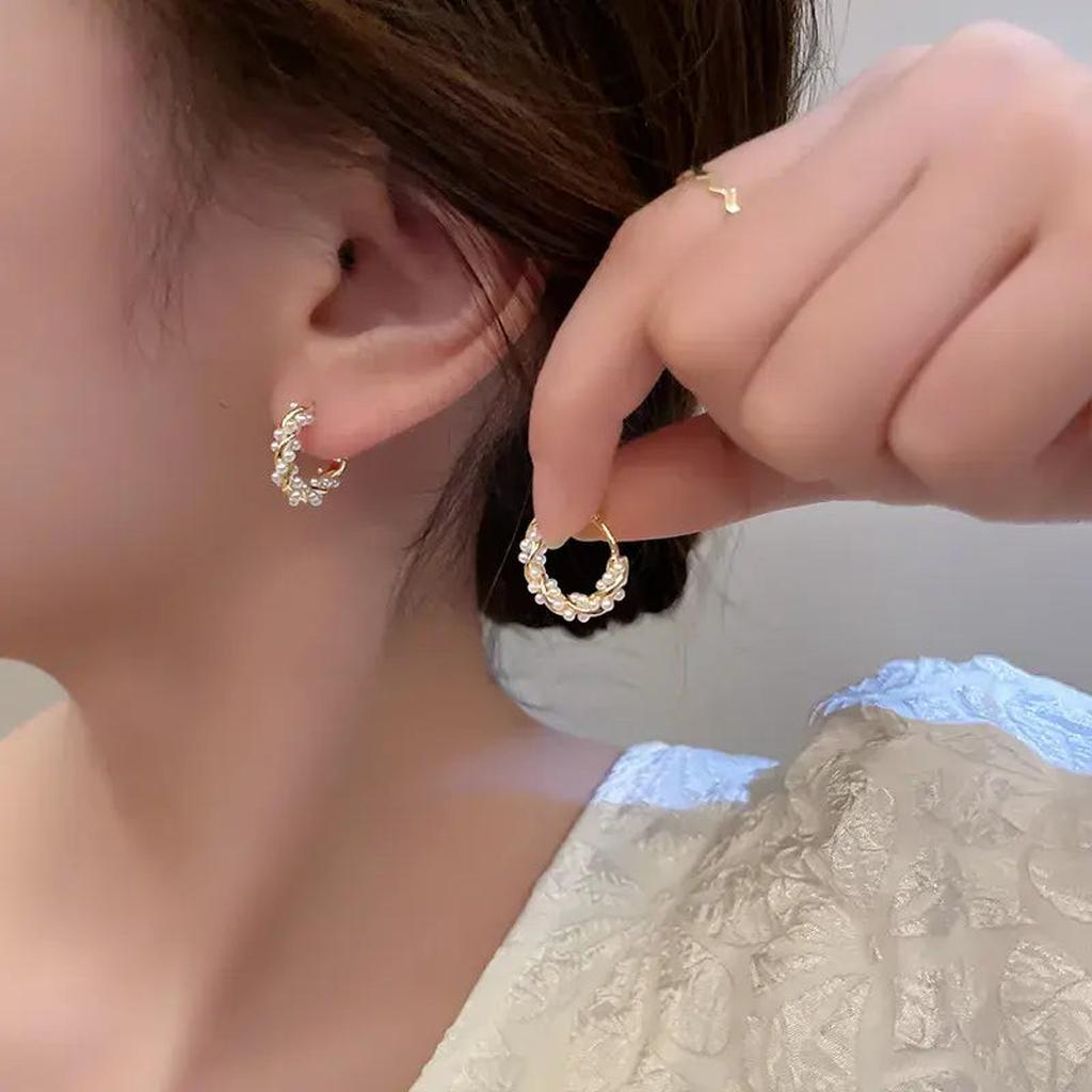 Boucles d’oreilles élégantes à perles rondes