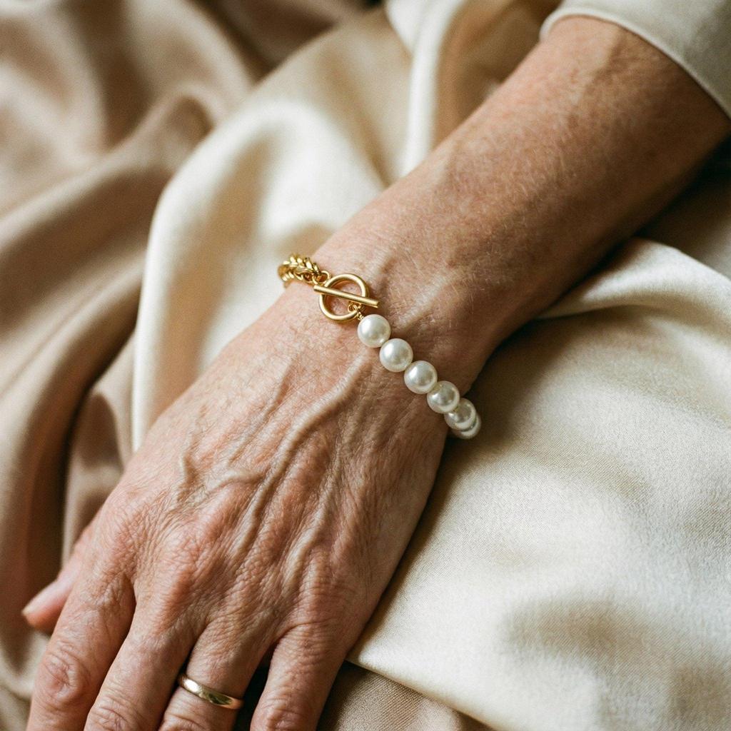 Bracelet doré élégant à marguerites