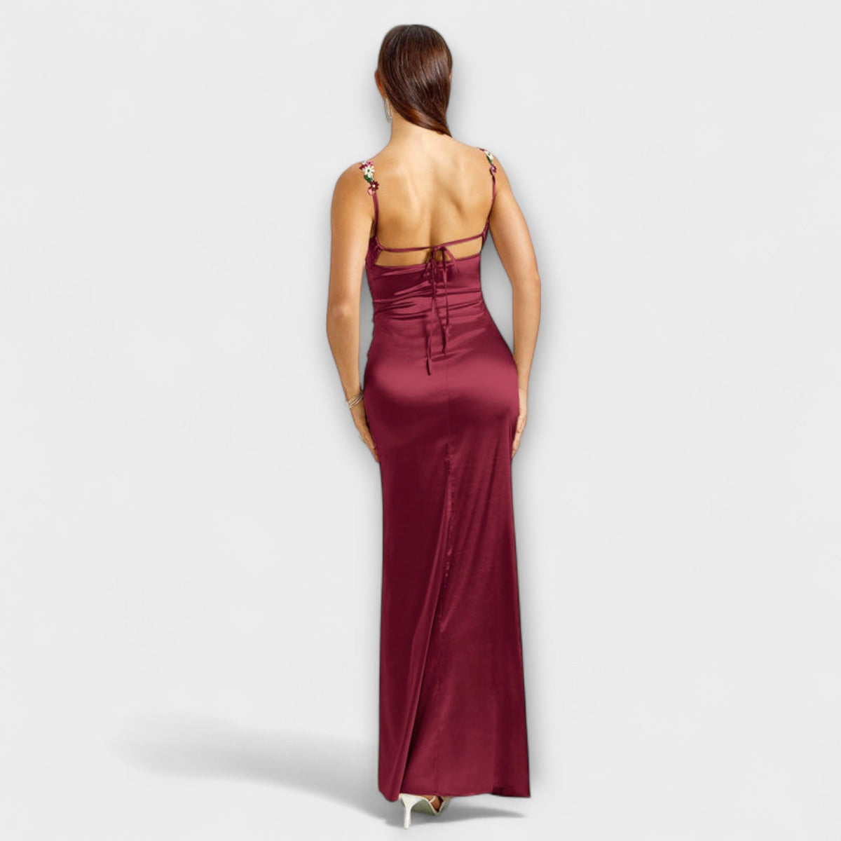 Eira - Robe en Satin Crème à Lacets Dos