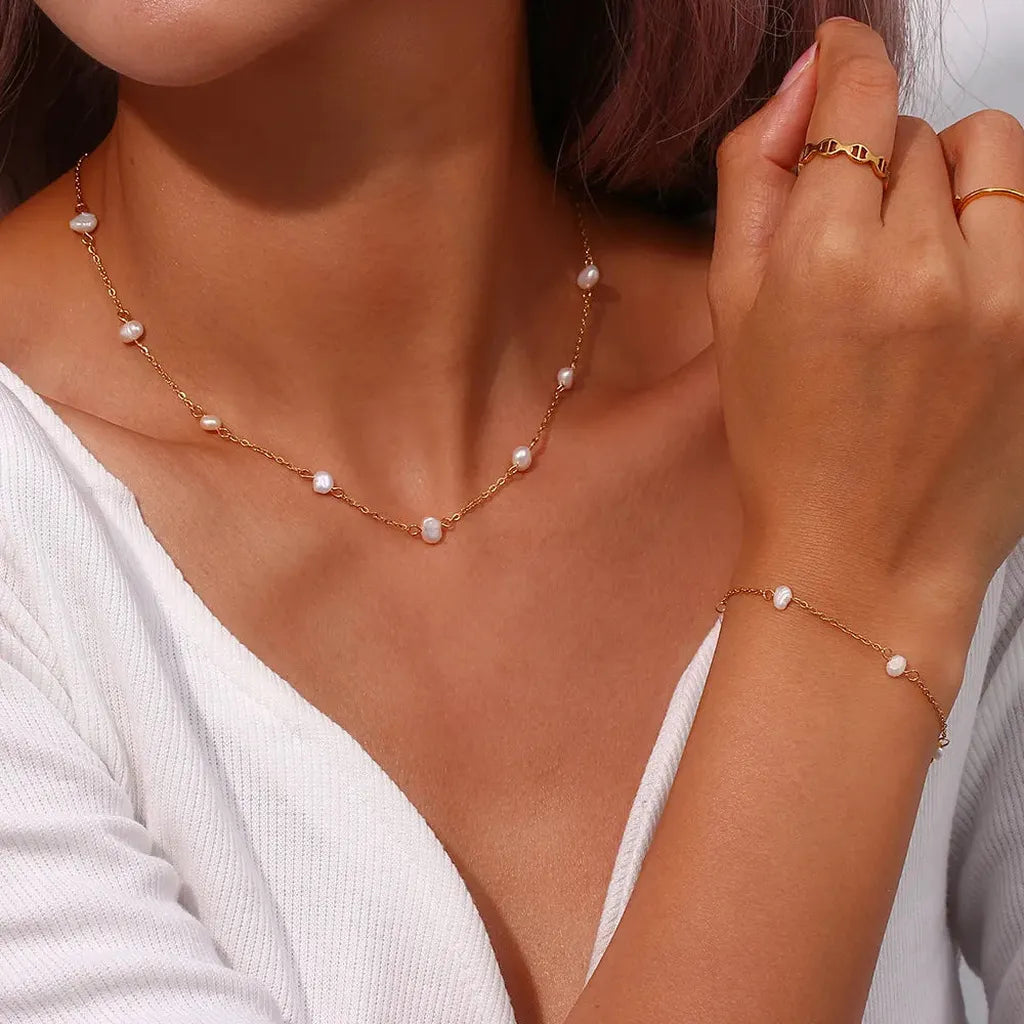Coffret en acier inoxydable — Collier et bracelet