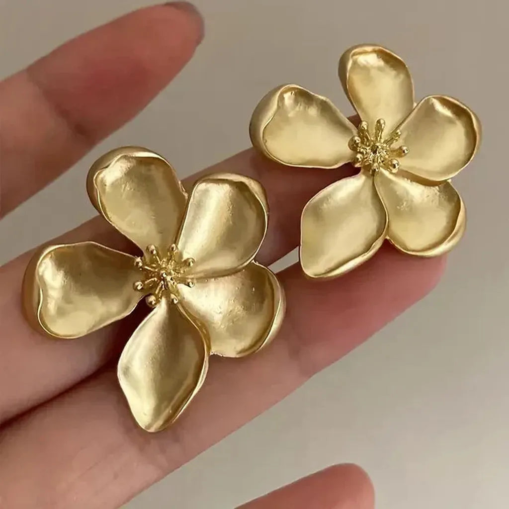 Boucles d’oreilles fleuries dorées