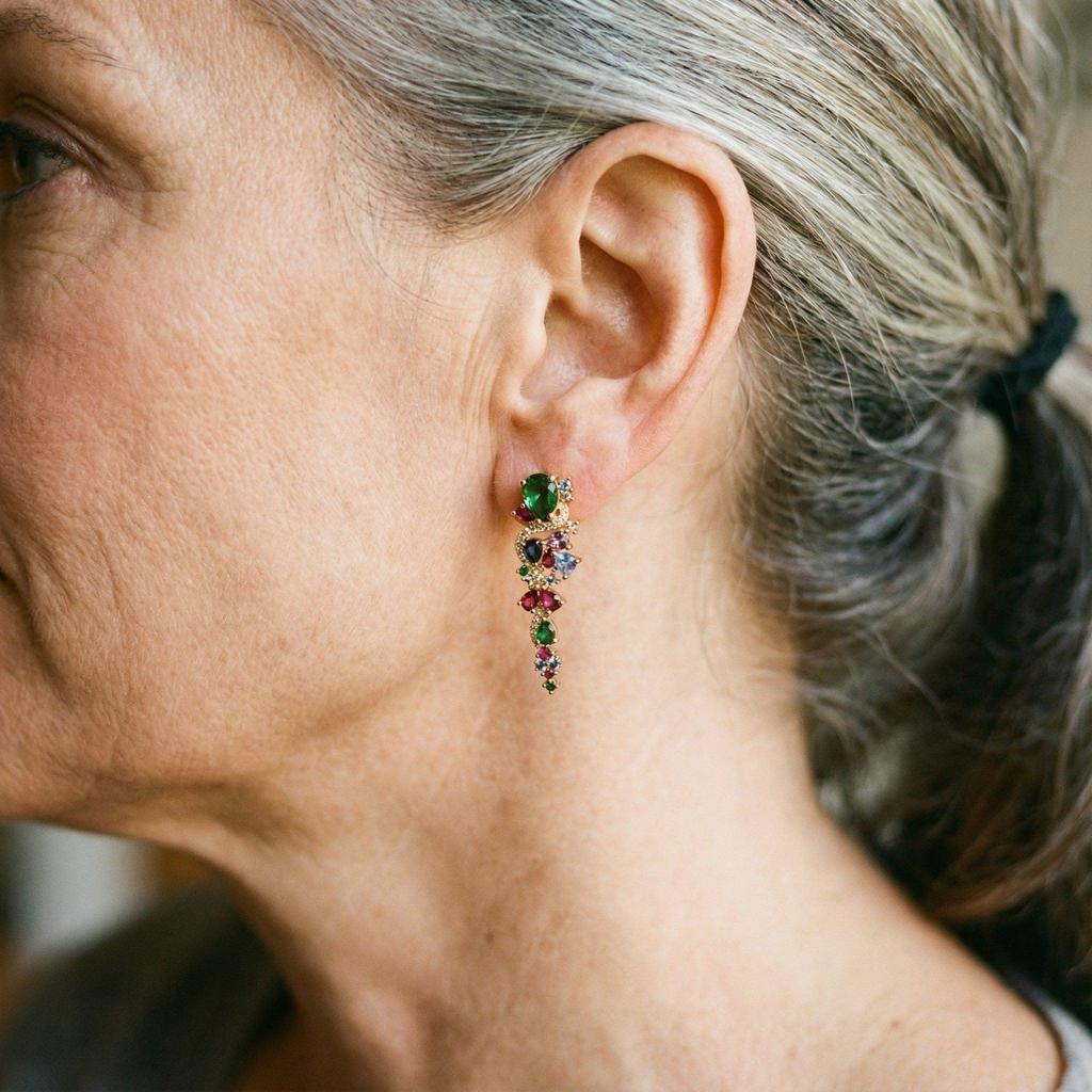 Boucles d’oreilles dorées à zircons multicolores