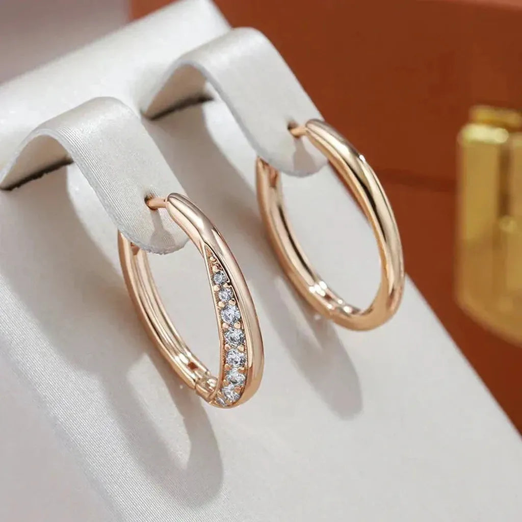 Boucles d’oreilles dorées élégantes