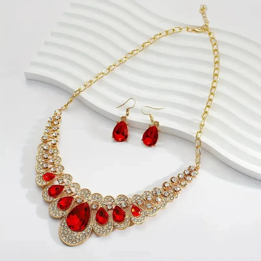 Maivina — Parure de bijoux dorée