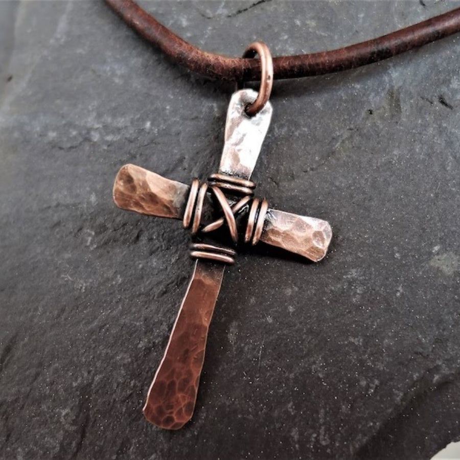 Collier artisanal en cuivre