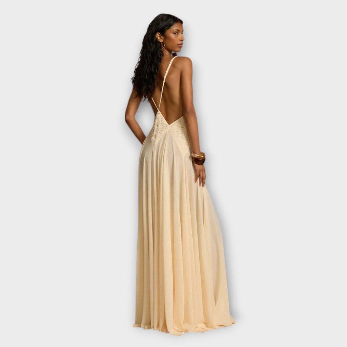 Lavinia - Robe Longue Crème à Col V Profond
