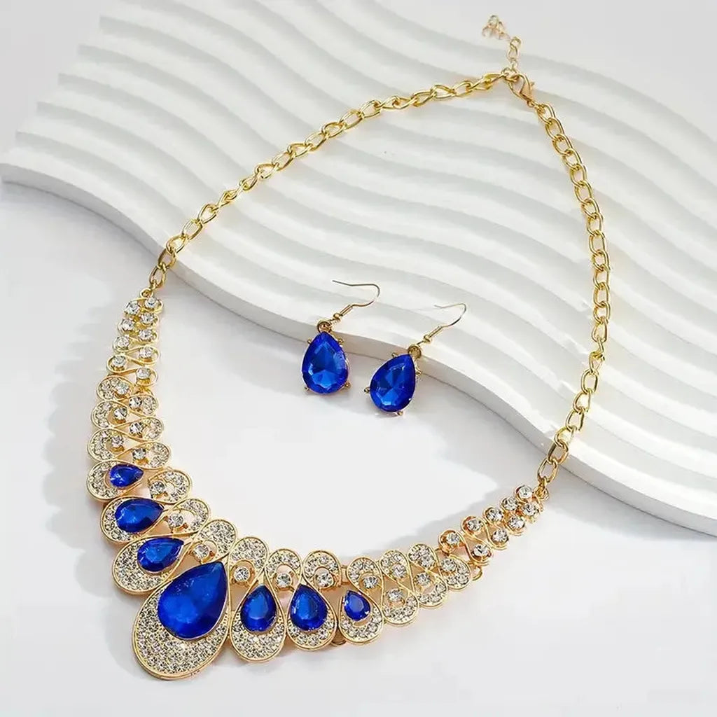 Maevina Zafiros — Parure de bijoux dorée
