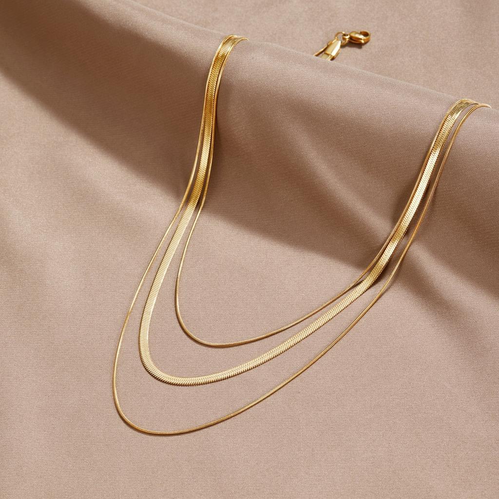 Collier doré multirang