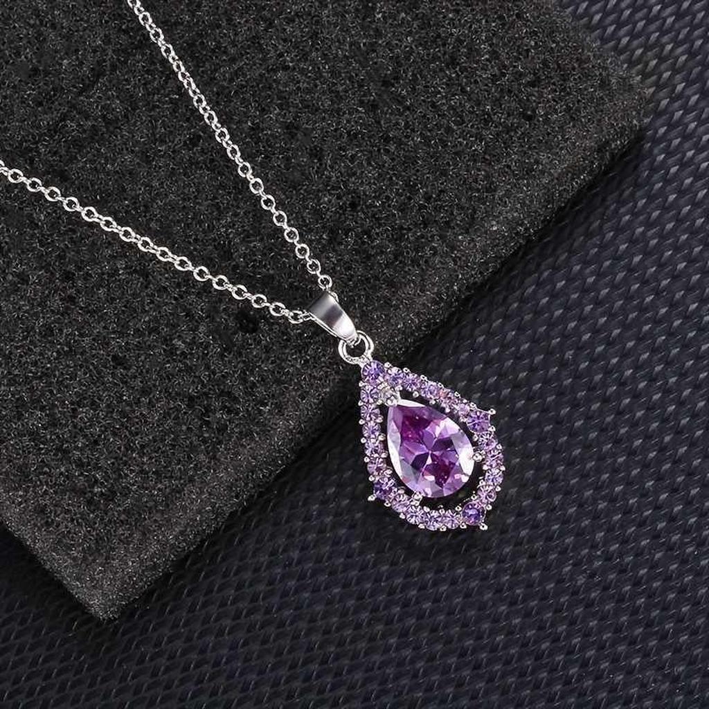 Nadine Améthyste — Collier et boucles d’oreilles