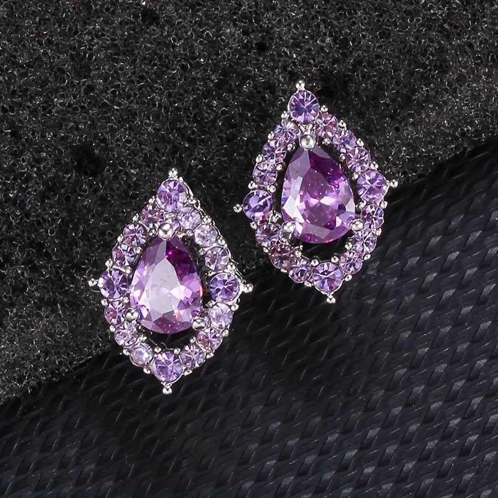 Nadine Améthyste — Collier et boucles d’oreilles