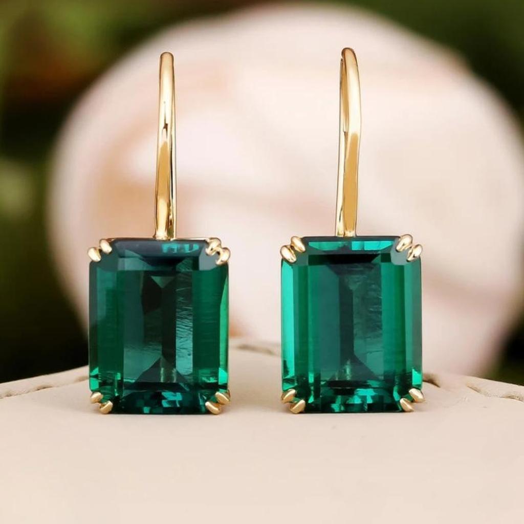 Mila — Boucles d’oreilles à pierre vert émeraude