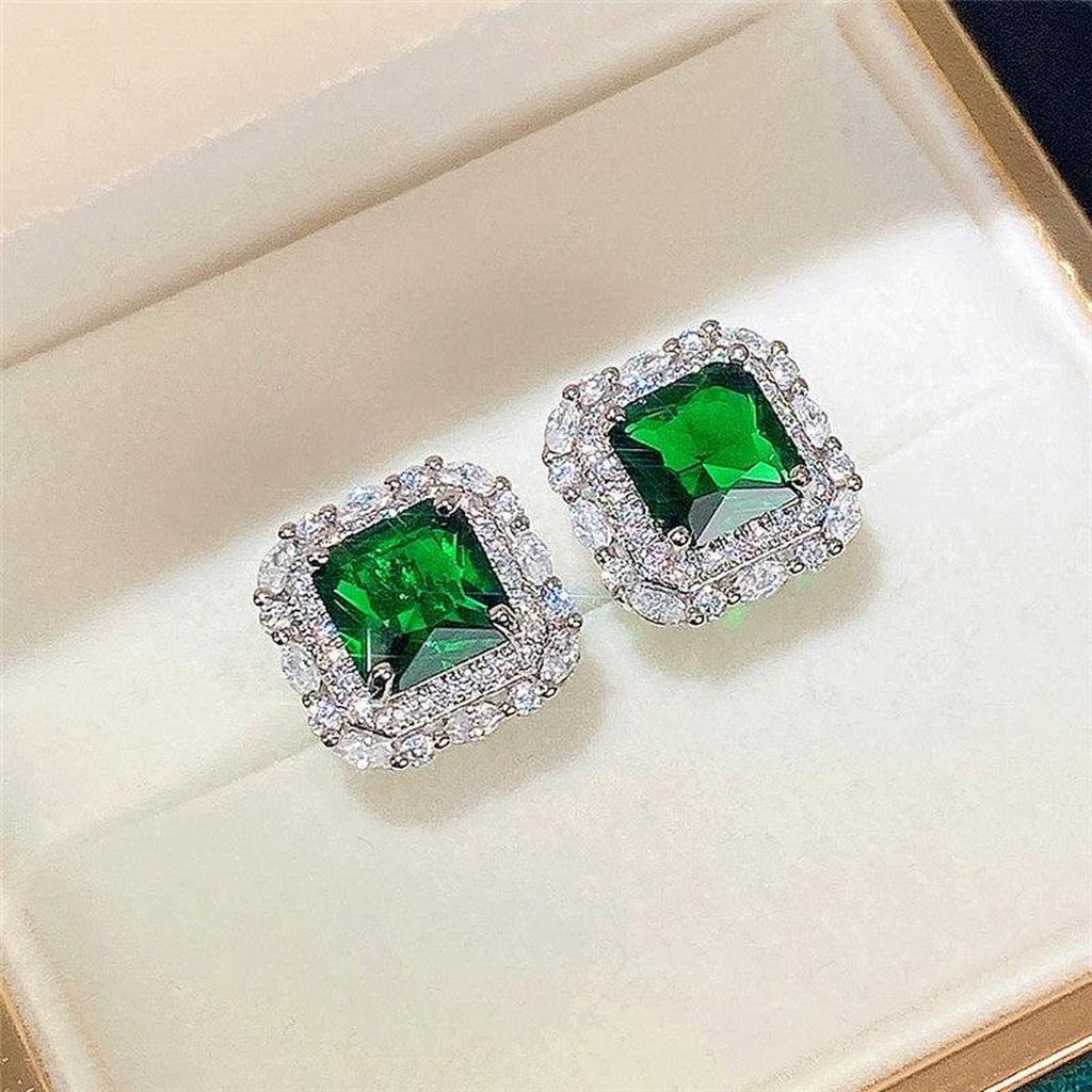 Boucles d’oreilles à émeraude et cristaux