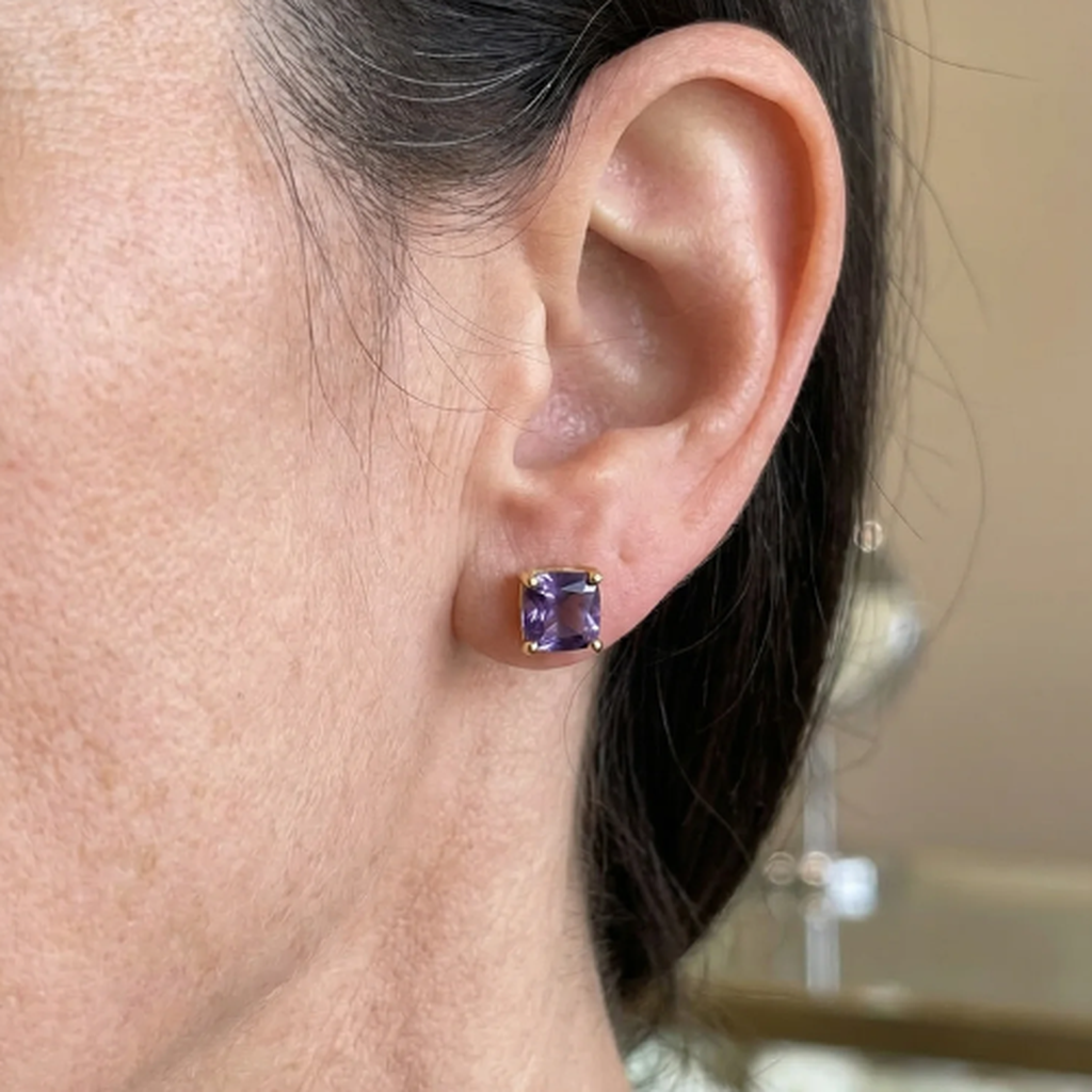 Boucles d’oreilles carrées à améthyste, dorées