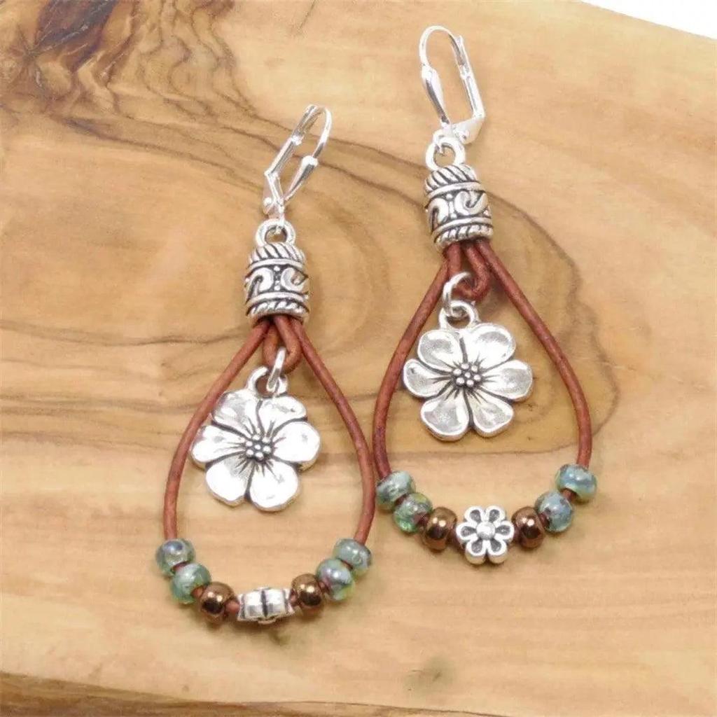 Boucles d’oreilles fleurs rétro en cuir