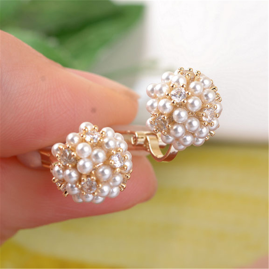 Boucles d’oreilles rétro ornées de perles
