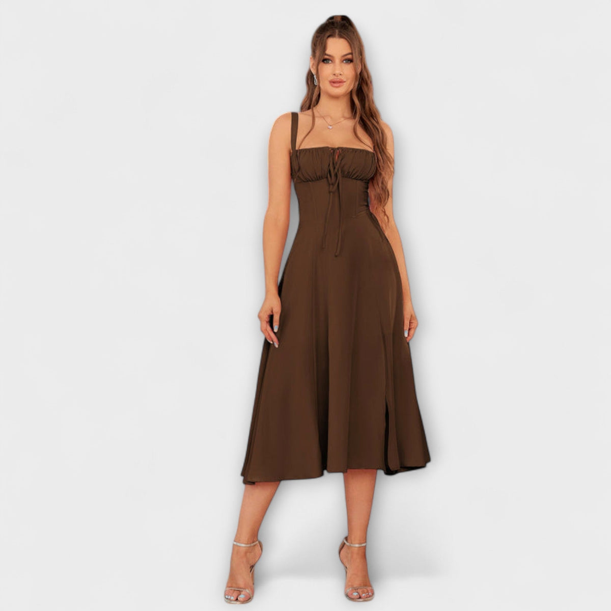 Hope - Robe Crème à Volants et Fente