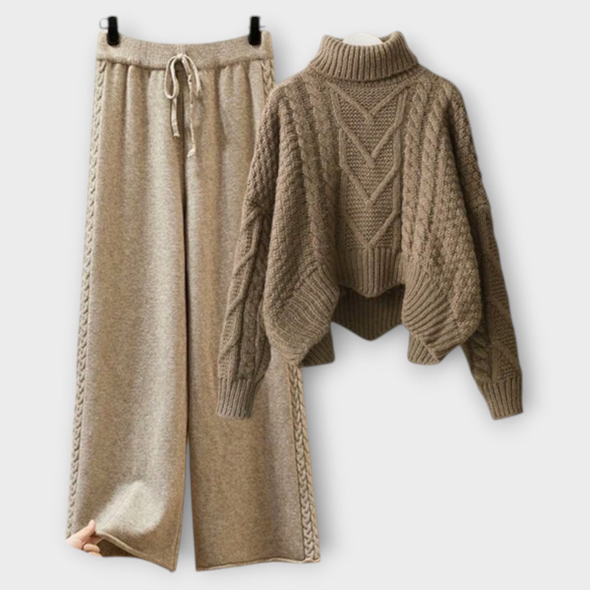 Olivia - Ensemble Tricoté Élégant Beige