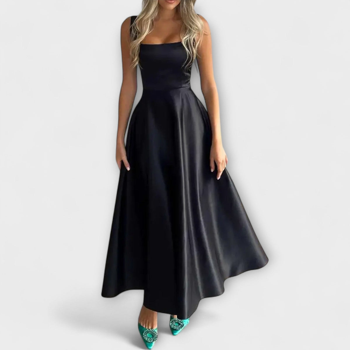 Lumea - Robe Midi Élégante Noire