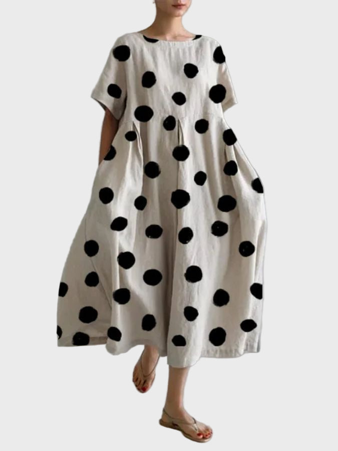 Robe Blanche à Pois Noirs