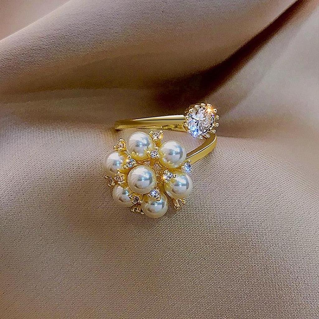 Verstellbarer Ring mit Perlen