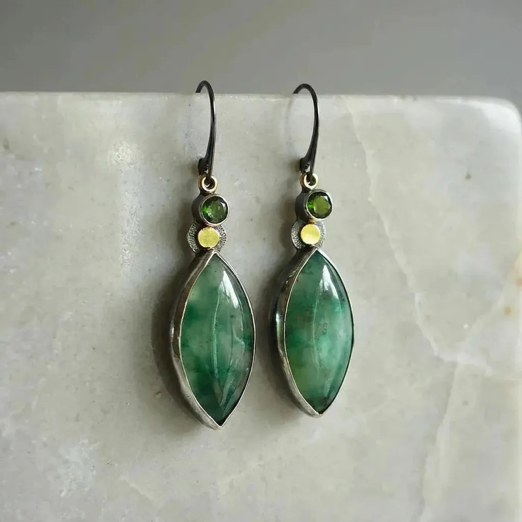 Boucles d’oreilles vintage à pierre verte