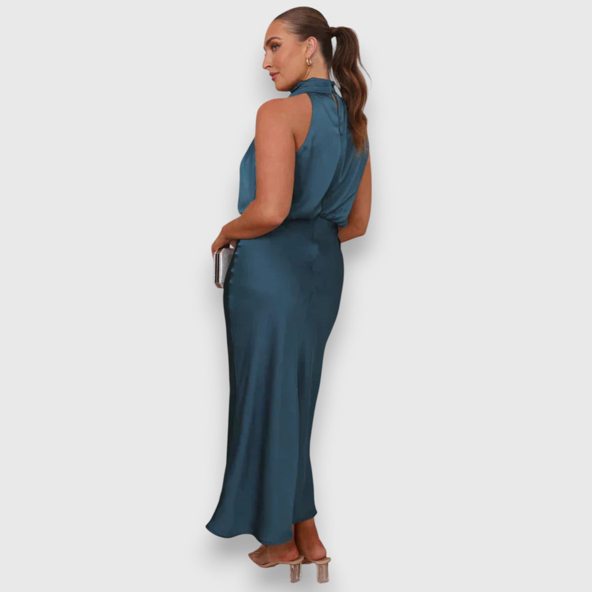 Zenaida - Robe en Satin Crème à Col Licou