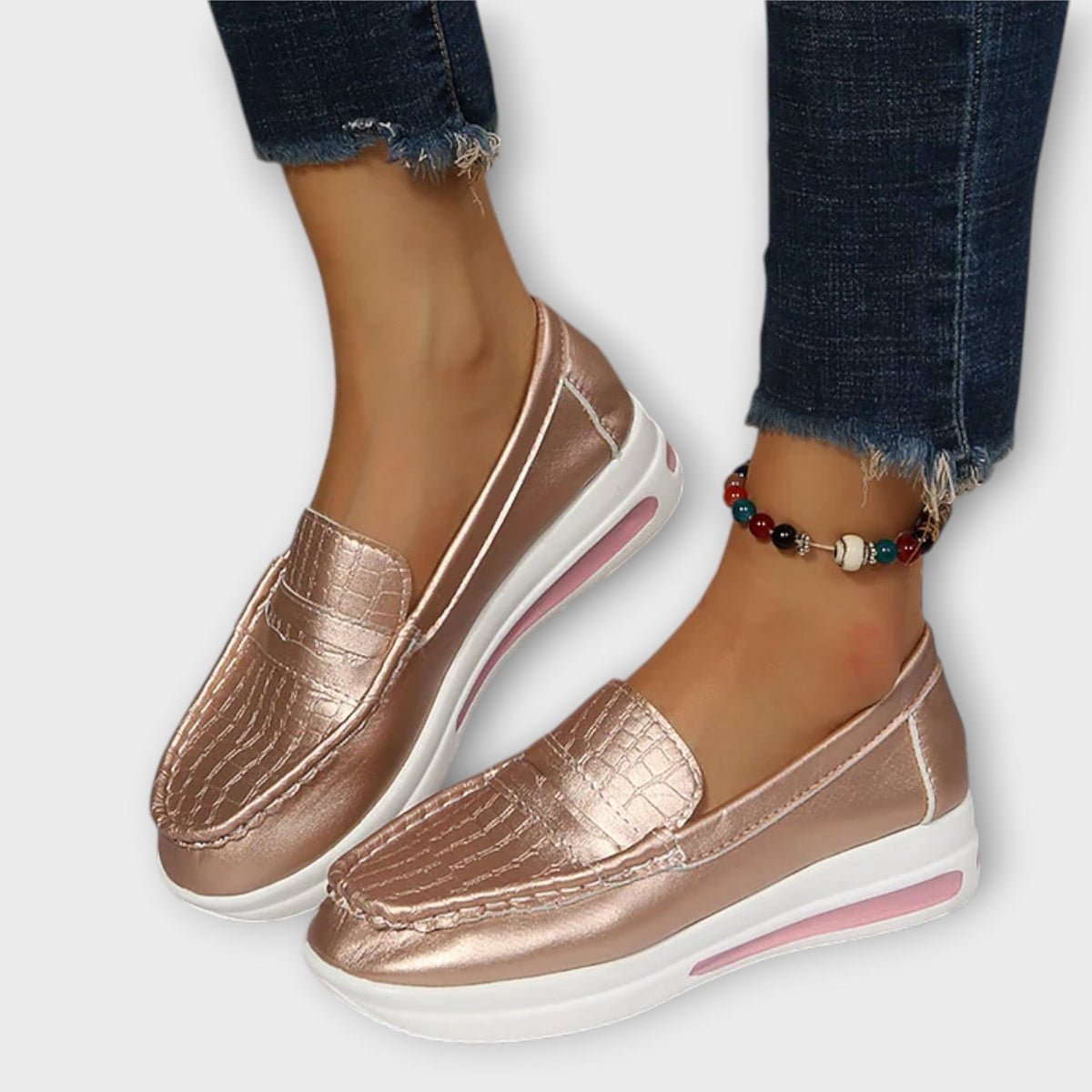Annegret - Mocassins Vernis Dorés