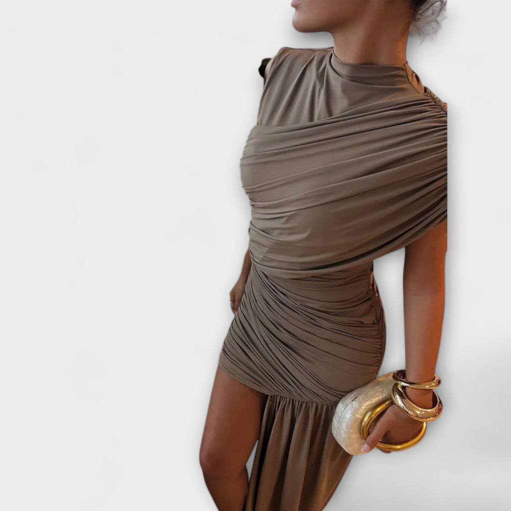 Lila - Robe Plissée Marron à Col Rond