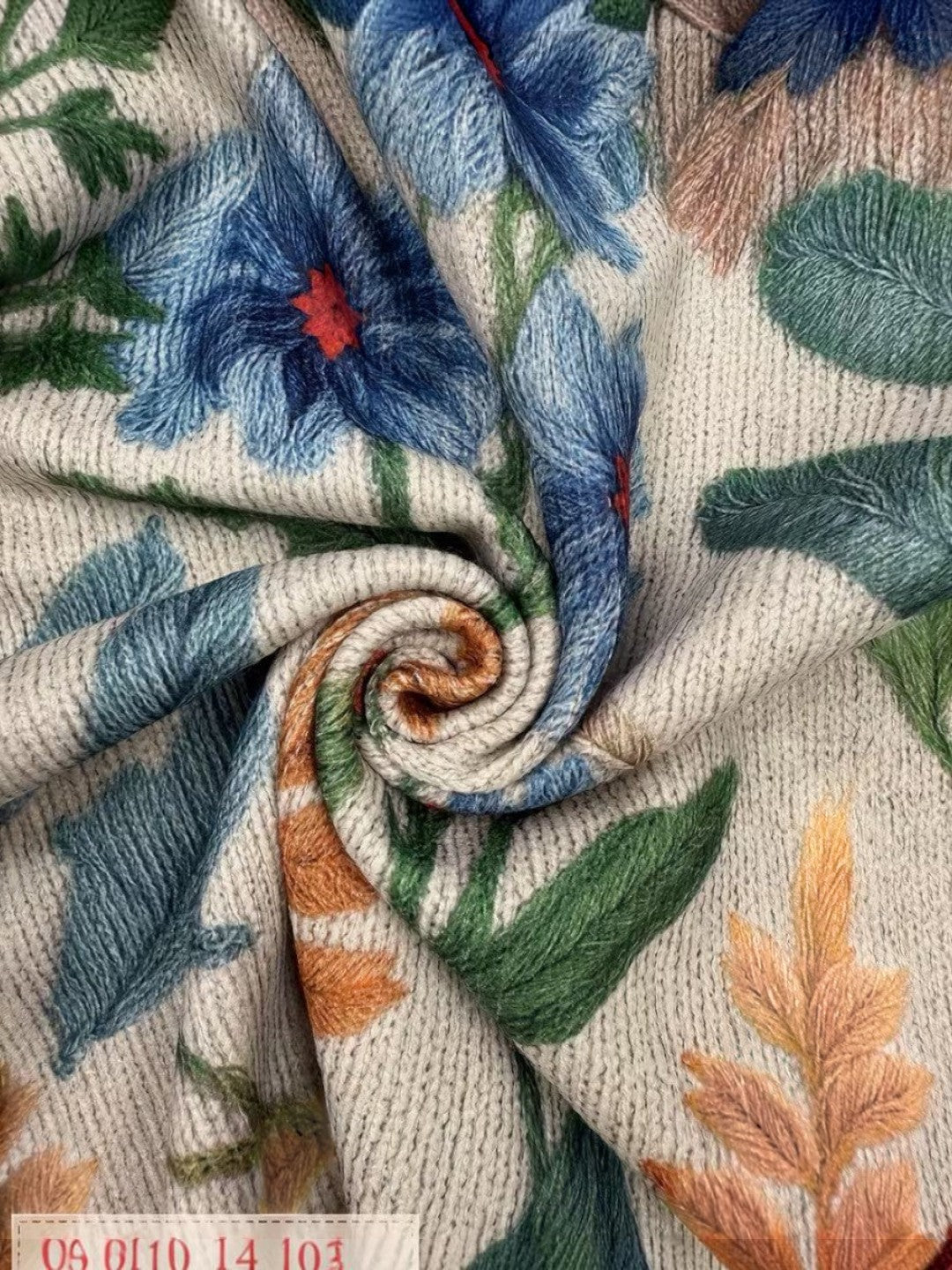 Esperanza | Cardigan en maille à motif floral botanique
