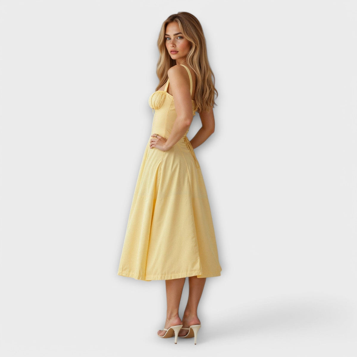 Kiana - Robe Midi Corset Crème à Petites Fleurs
