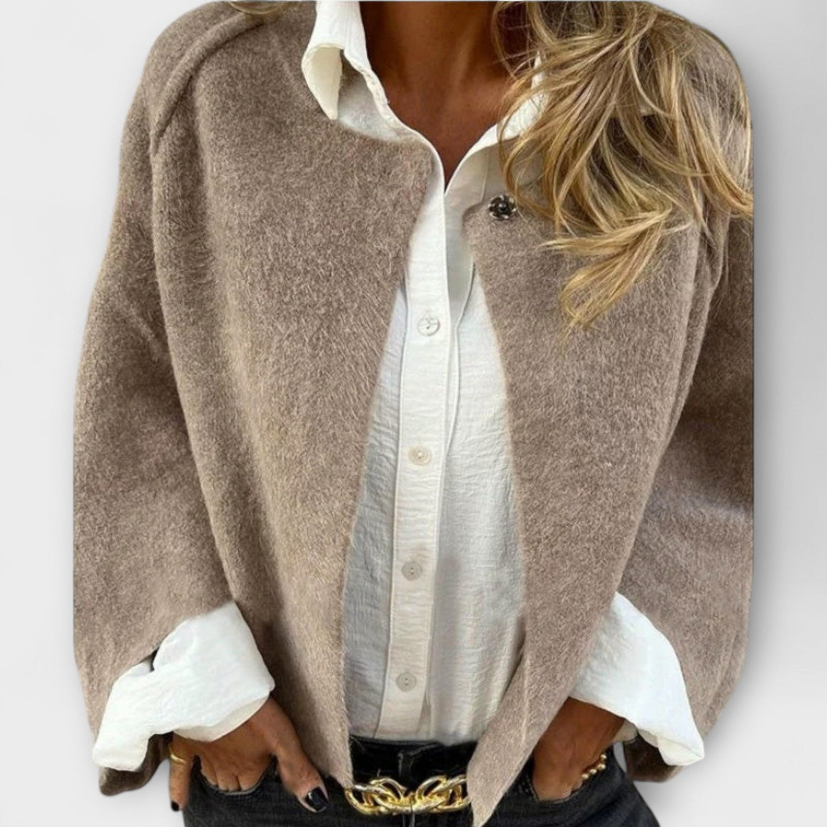 Lena - Veste Courte Beige à Col Rond